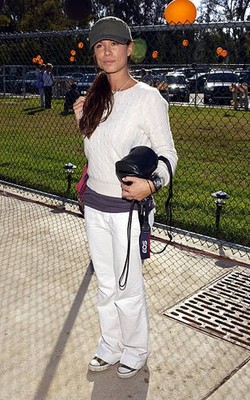Actress Rhona Mitra at the 3rd Annual Bow-Wow-Ween on October 31 2- Old Photo 1