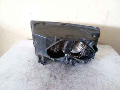 Faro Izquierdo para IVECO DAILY FURGÓN 35 - S 12 Caja cerrada 2005 220265 - Imagen 2 de 2