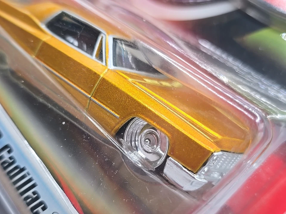Hot Wheels '68 CadillacCustom Classics Fresh Paint Series Diecast Smoothie Wheel - Image 2 of 4