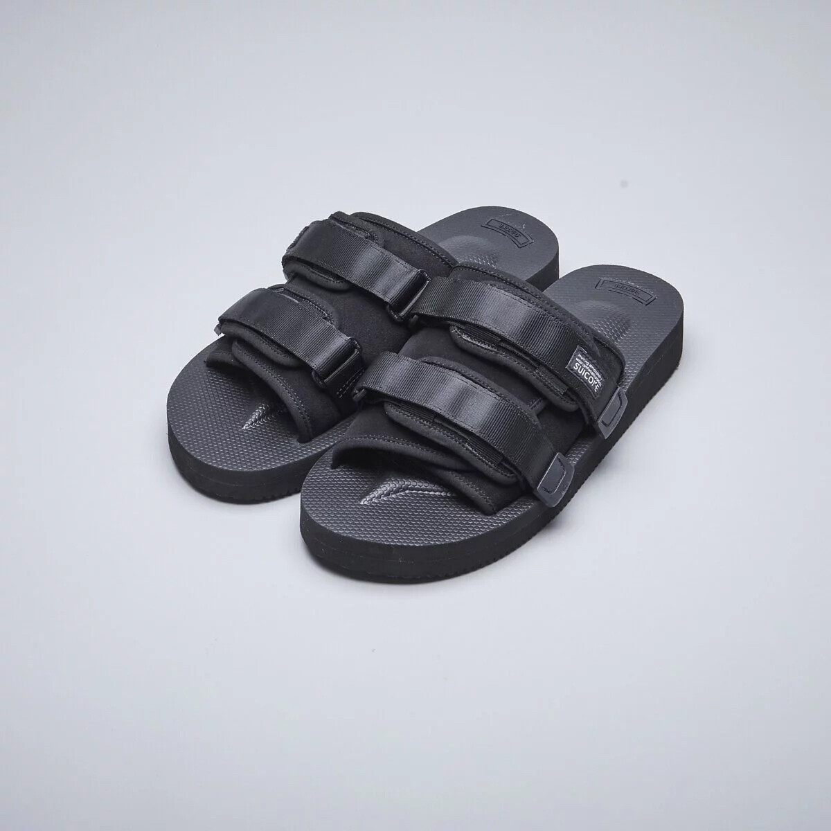 靴 SUICOKE MOTO-VS (OG-056VS) BLACK 6(24cm) SUICOKE MOTO-VS (OG-056VS) – SUICOKE EUROPE
