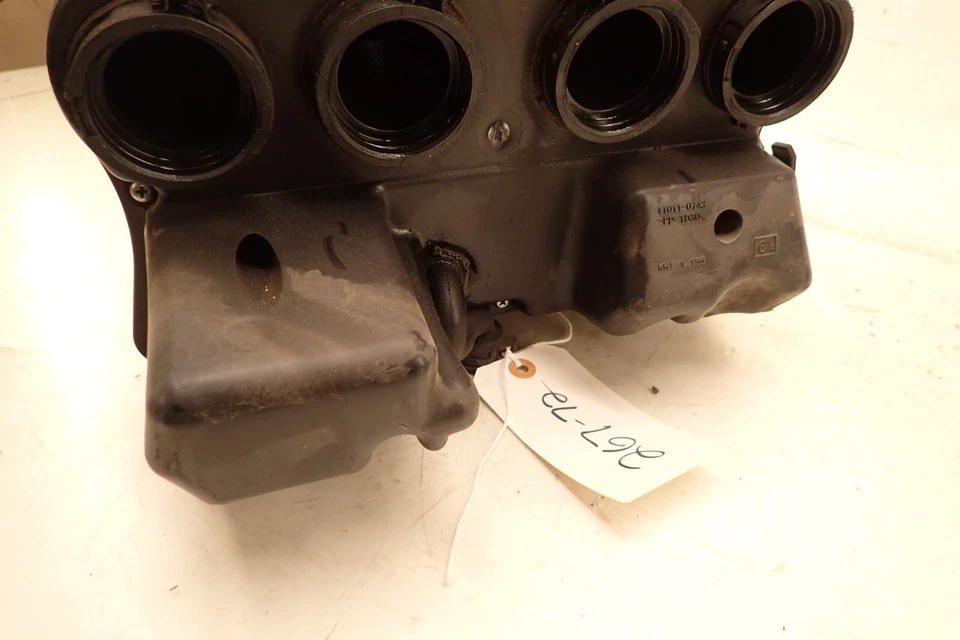 13 14 15 16 Kawasaki Z800 ZR800 800 Air Box Airbox Limpiador Foto 3 de 4