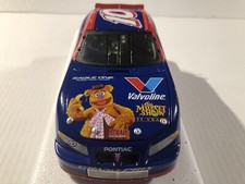 Johnny Benson - 2002 Action Racing- 1:24 Scale Valvoline 10/Muppet Show/Fozzie