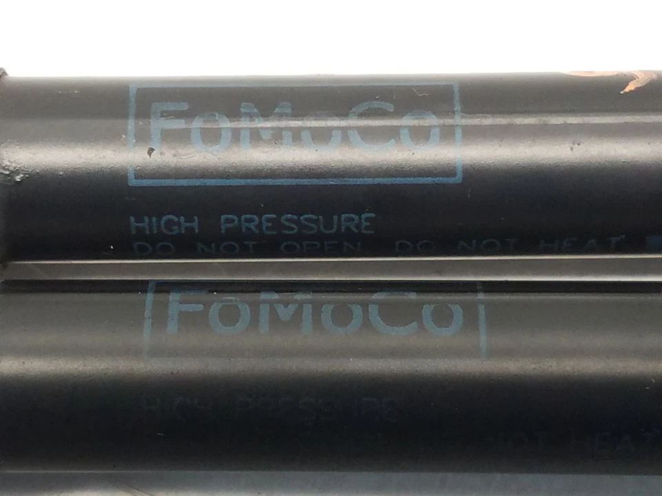 Ford Fusion 2007 (sedán) puntales de tapa de maletero *par* Foto 2 de 4