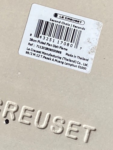 Le Creuset 1,5 Quart./28 cm geriffelte Flanschale Steinzeug Flamme Orange Farbe nicht mehr erhältlich Neu - Bild 7 von 7