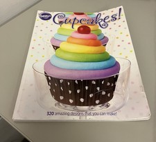 Wilton CUPCAKES