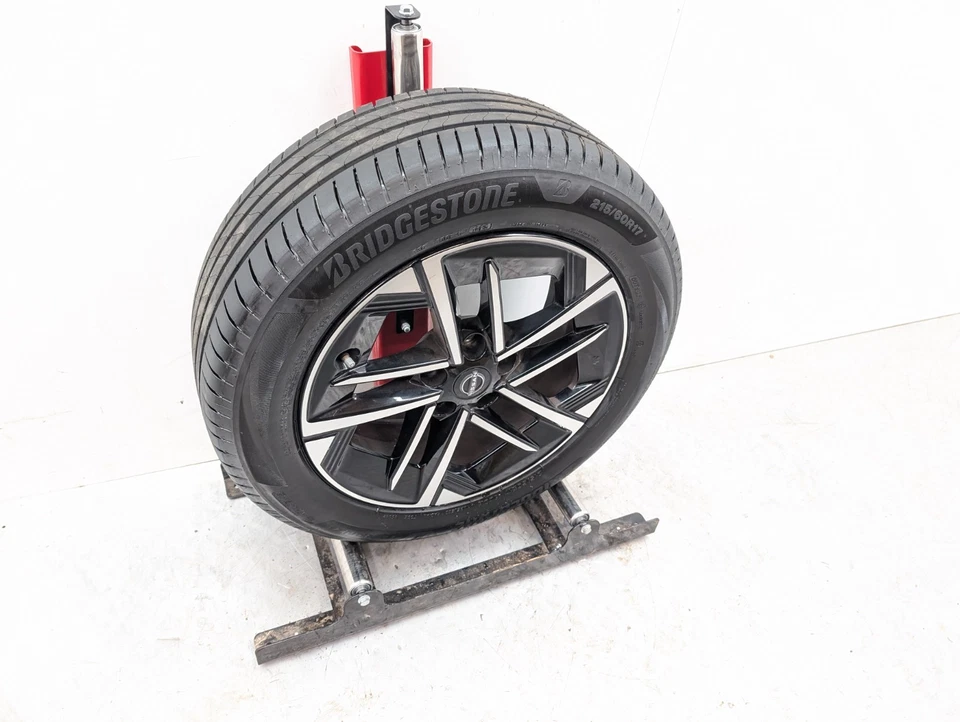 NISSAN JUKE F16 ER ALUFELGE & REIFEN 6,80MM 215/60/R17 17" 7J ET35 2024 - Bild 3 von 4