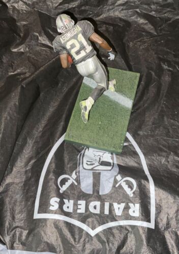 Nnamdi Asomugha #21 Oakland Raiders football Mcfarlane Action Figure Black jers - Picture 2 of 6
