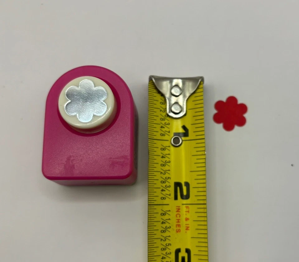 Lot of 2 Paper Punch Tools Floral & Snowflake Crafts Scrapbooking Card Making - Image 2 of 4