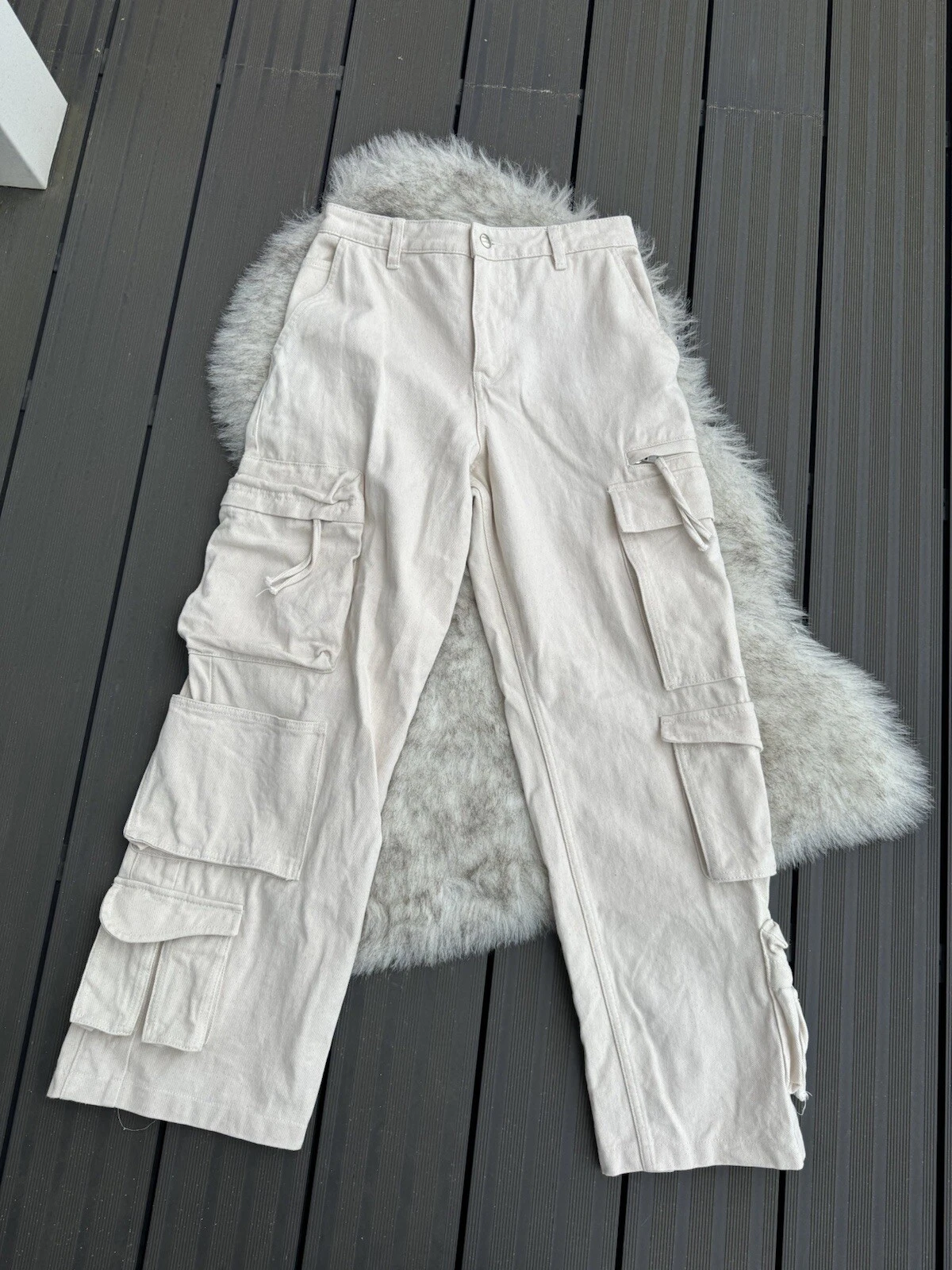 Axel Arigato Multi Pocket Cargo Pants   White   Size 28   40.5Waist   Womens