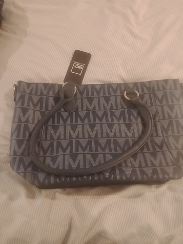 MKF New with Tags Tote/Purse set - Picture 7 of 11