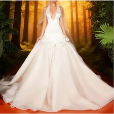 Gorgeous White Wedding Dresses Strapless V-Neck 3d Applique Hip Pleated Gowns
