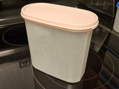 Vintage Tupperware Oval Modular Mates 7'' 1613-5 W Pink Lid