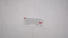 *READ DESCRIPTION* Keychron V1 Swappable RGB Backlight Wired Keyboard - White
