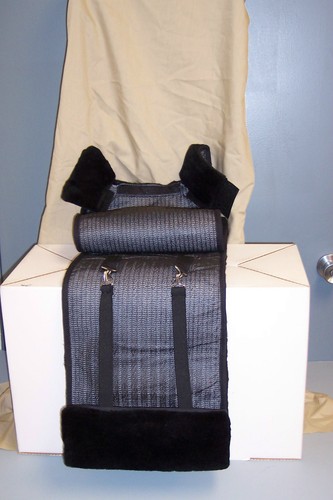 Sheepskin Seat Cover (Insert)-High Quality-Black color only-One Piece - Foto 2 di 3