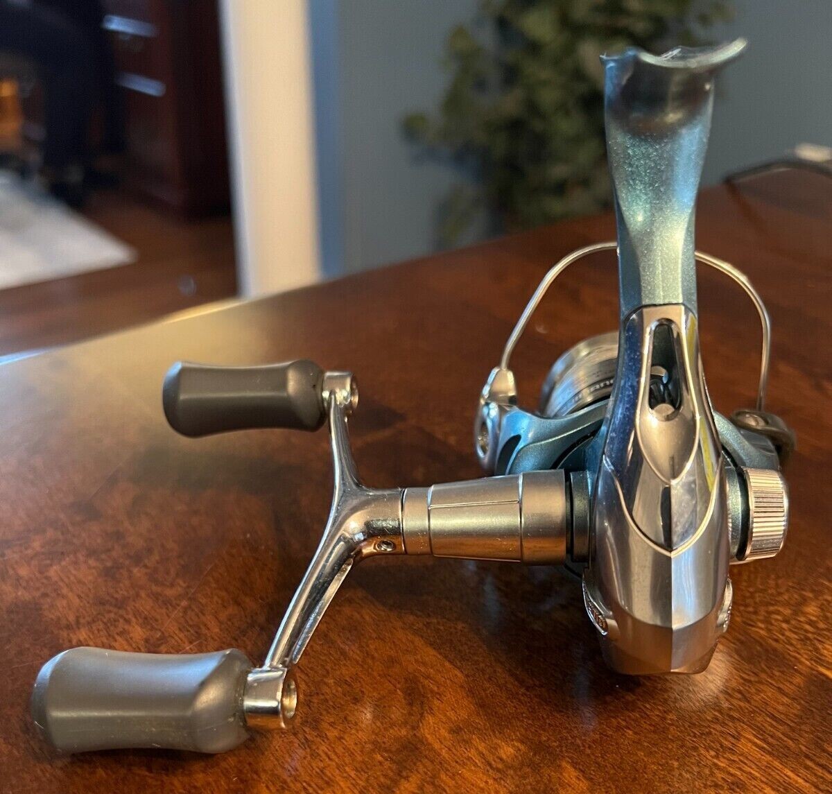 Shimano SPIREX 1000FG Spinning Reel Front Drag Left or Right Hand