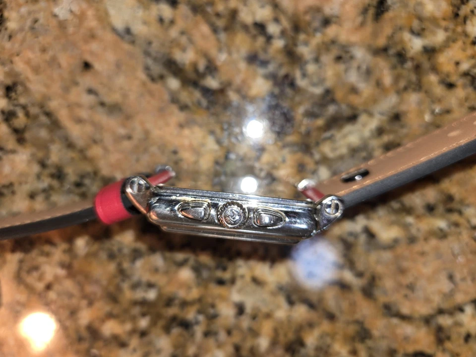 Reloj Tommy Bahamas TB2110 Unisex Foto 4 de 4