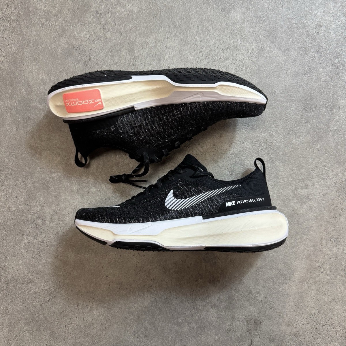新品 NIKE INVINCIBLE 3 WIDE 8.5 インヴィンシブル NIKE INVINCIBLE RUN 3 WIDE 8.5 インヴィンシブル