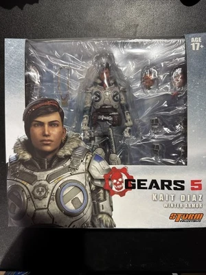 Storm Collectibles Gears of War 5 Kait Diaz Winter Armor Figure