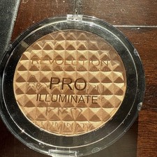 Makeup Revolution Beauty PRO Illuminate Highlighter