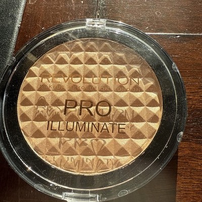 Makeup Revolution Beauty PRO Illuminate Highlighter
