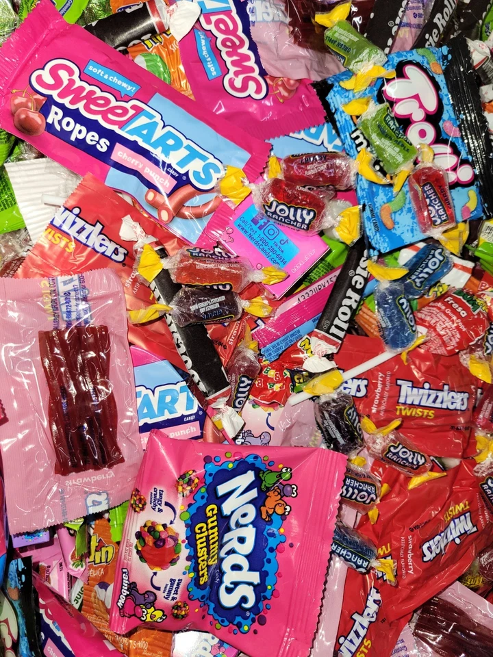Surtido de dulces a granel de 20 libras - Para desfiles - Cumpleaños - Fiesta - Relleno de piñata Foto 2 de 2