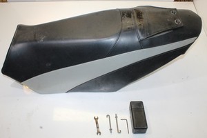 2006 Yamaha Rs Vector Seat Saddle 8ES-24710-40-00