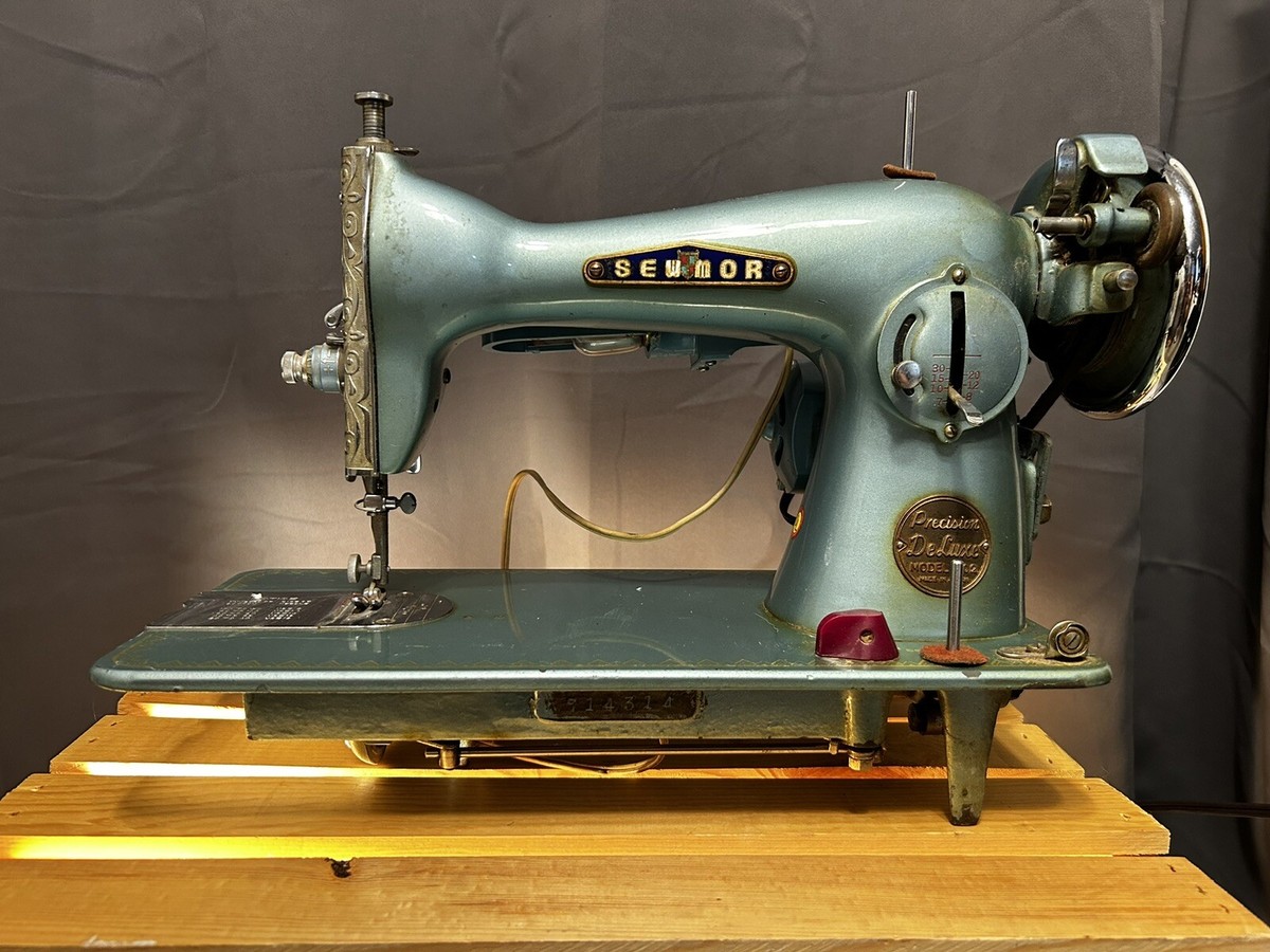 Antique 1950s Sewing Machine: Deluxe Precision Sewmor | eBay