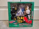 De colección 2003 Hasbro GI Joe Ninja Showdown Snake Eyes vs Storm Shadow Completo