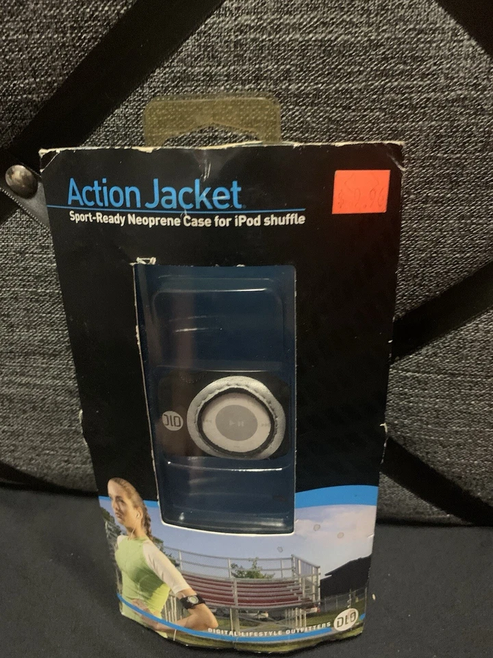 DLO Action Jacket Armband Case for iPod Shuffle 2nd Gen - Black - Image 3 of 4