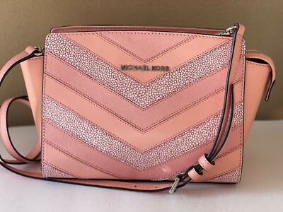 Michael Kors Pink Chevron Top Zip Leather Medium Selma Messenger Crossbody Bag 