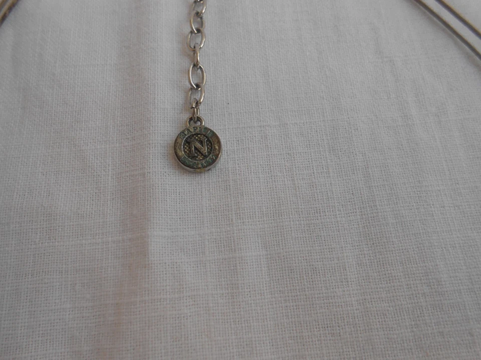 COLLANA TARGHETTA NAPIER PIETRE LUCITE COLORE NERO - Immagine 2 di 3