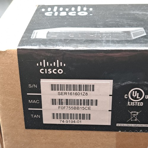 Cisco RV180 VPN Router - Picture 5 of 7