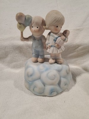 Precious Moments Music Box Figurine 'Boy and Girl Balloons'  Its a Small World