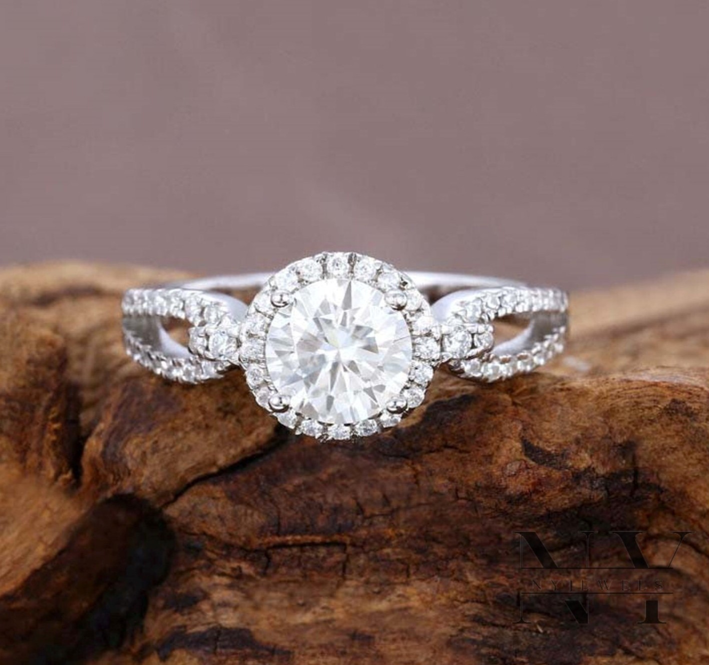 Gorgeous Round Cut Simulated Diamond Halo Wedding Ring In 14k White Gold Plated