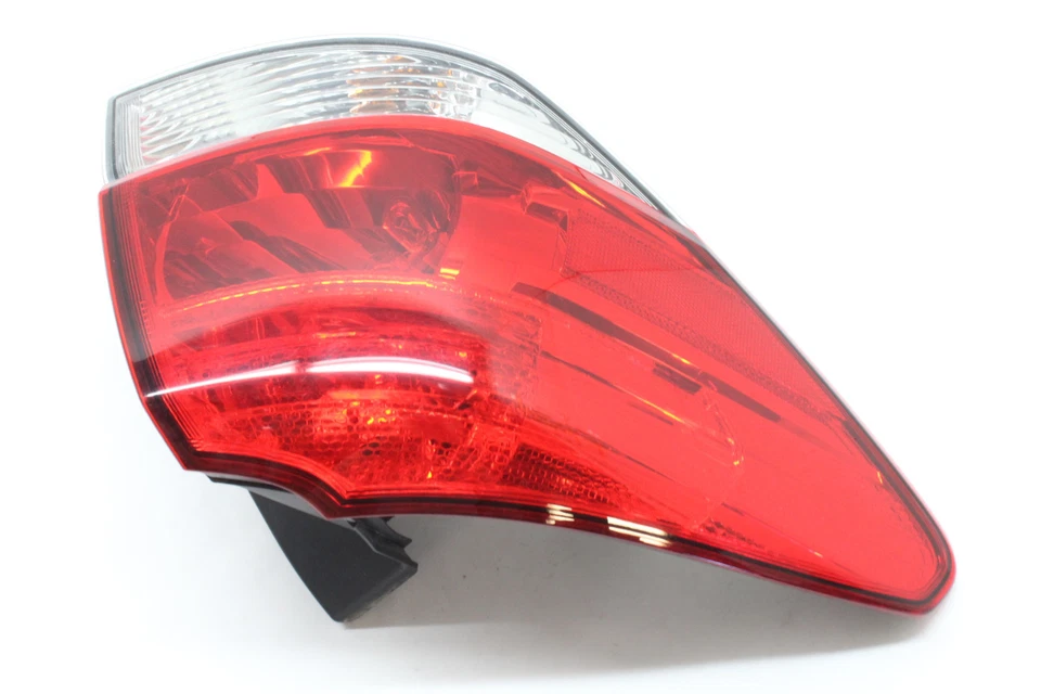 Luz trasera izquierda Subaru Outback 2014 10 11 12 13 14 Foto 3 de 4