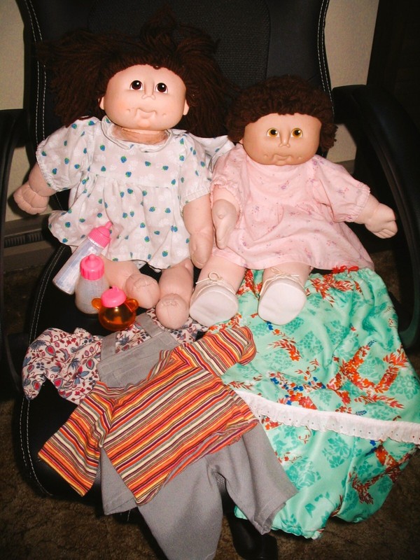 2 Vintage 1984 MN Thomas Doll Baby w/ 4+ outfits, access., auth. cert, highchair