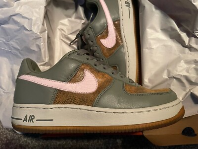 olive green and pink nike shoes