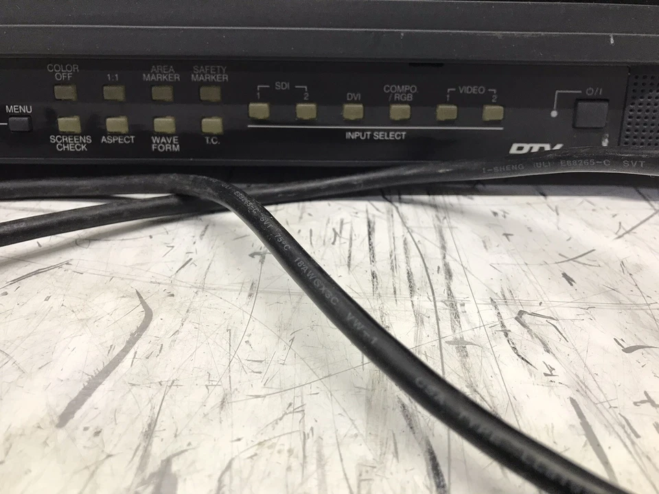 JVC DT-V20l3D 20-HD Monitor Tested with Power cable - Image 2 of 4