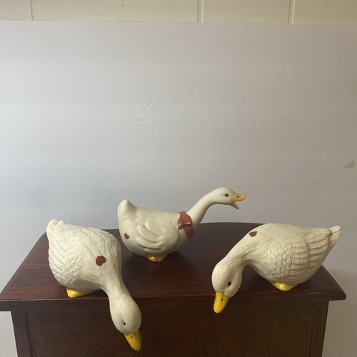 Landherzen Gänse 3er Set Bauernhaus selbstsitzende Gänse Figuren - Bild 2 von 10