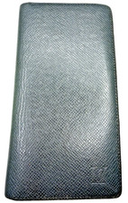 Louis Vuitton Men's Brazza Long Bifold Wallet Green Taiga Leather France