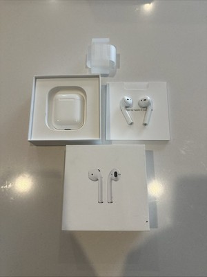 Apple Airpods 2 - Mint Charging Case And 1 Earbud case fell A2032 A2031 A1602