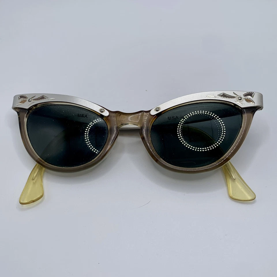 De colección Años 50 EE. UU. 5 1/2 Alum Grabado Marcos Retro Ojos de Gato Gafas Plateadas MCM kitsch Foto 4 de 4