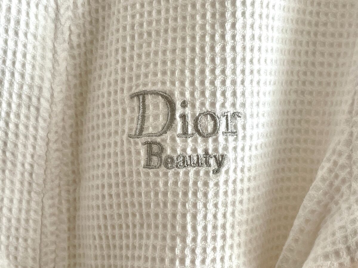 Christian Dior “Dior Beauty” White Cotton Waffle Bath Spa Christian Dior “Dior Beauty” White Cotton Waffle Bath Spa