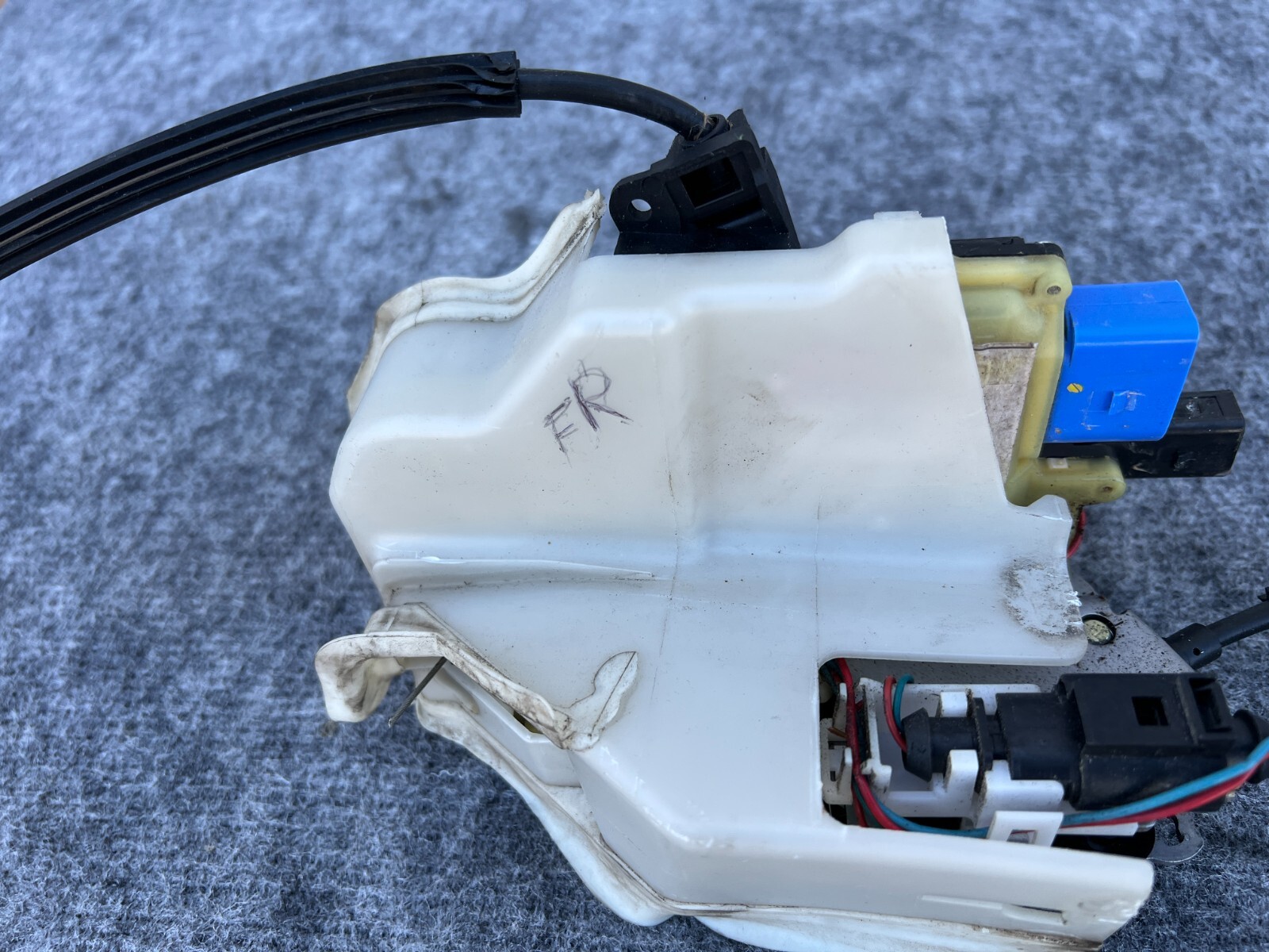 Bentley Flying Spur 2006-2012 FRONT+RIGHT Door lock actuator