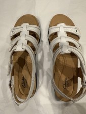 New Women s Clarks Laurieann Ivy White Leather 10m Sandals With Box
