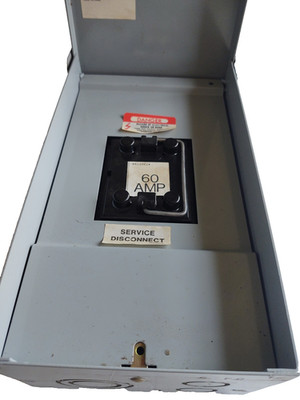 I-T-E Rainproof Fusible Loadcenter W4016R-3 TYPE: 3R 120/240V 60 AMP 1 PHASE