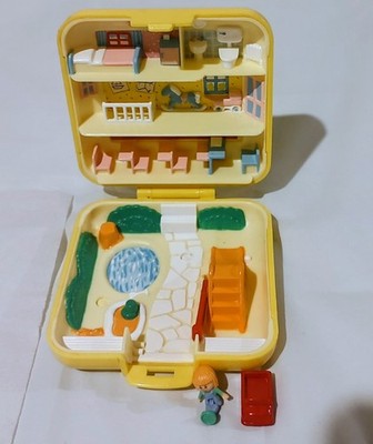 POLLY POCKET Yellow Square Compact   PLAY SCHOOL  Vintage set