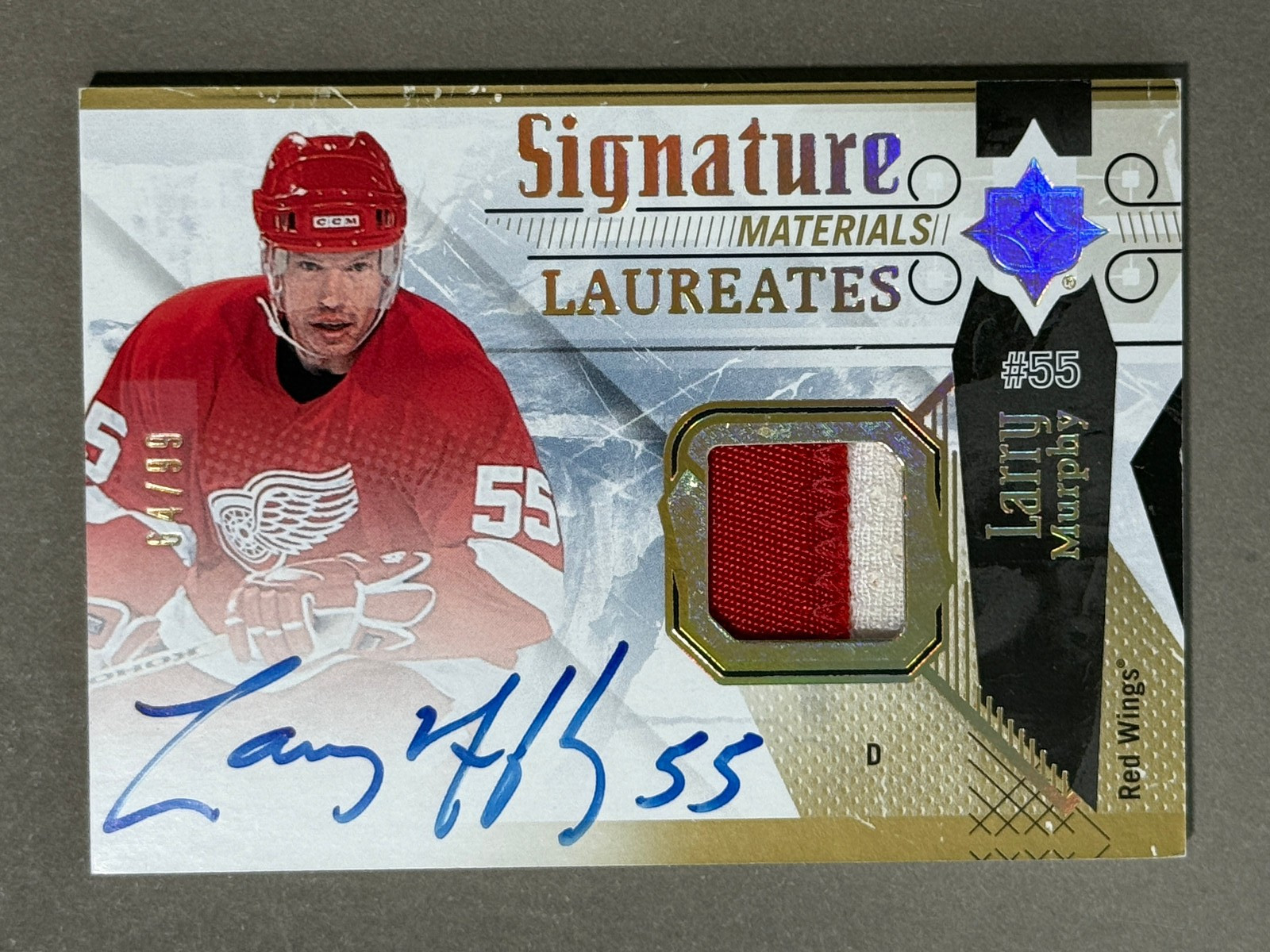 2017-18 Upper Deck Ultimate Larry Murphy Signature Material Laureates Patch Auto