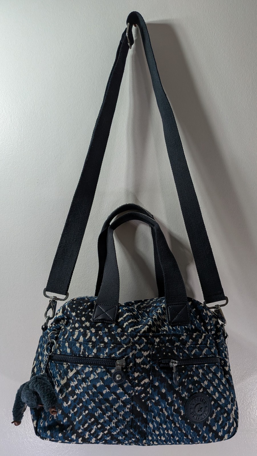 Kipling ART Handbag City Night With Bag Charm Blue & White In Lovely Condition