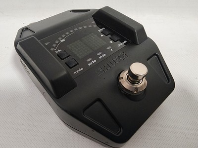Shure GLXD16 Digital Wireless Guitar Pedal System